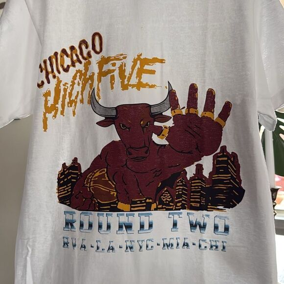 NWT Round Two Chicago Bulls Graphic T-Shirt Short Sleeves S NYC - Picture 3 of 7